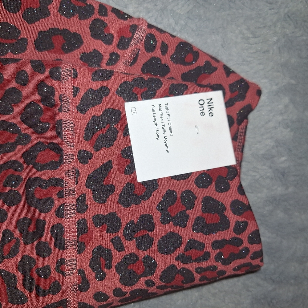 2 pair of Nike one leggins size S and Xs
